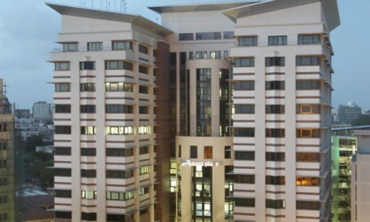 2011_amani_place_offices_03