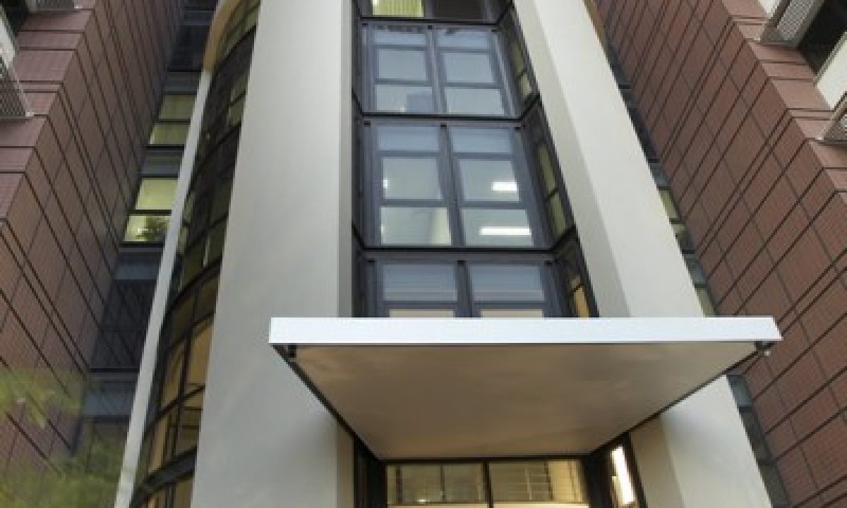 2011_amani_place_offices_06